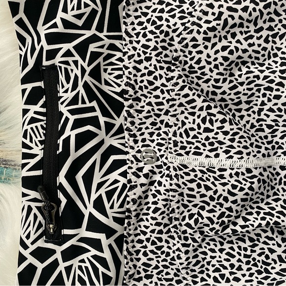 EUC LULULEMON White and black Patterned Leggings - Picture 2 of 6